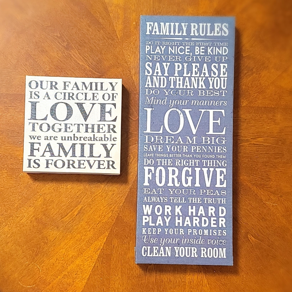 FAMILY WRAPPED CANVASES (LIKE NEW)